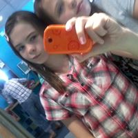 Katie Barker Photo 38