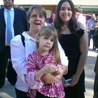 Theresa Clifford Photo 40