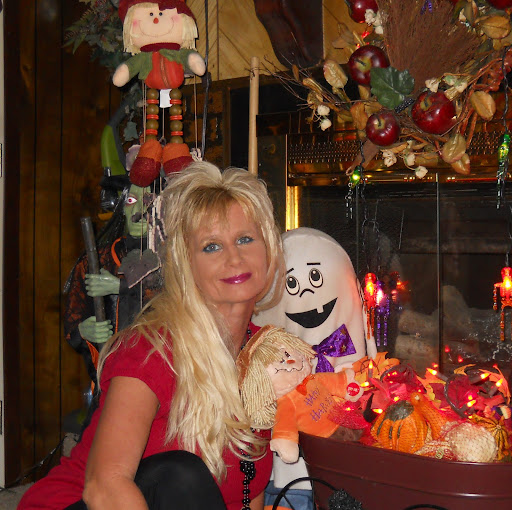 Alicia Vaught Photo 1