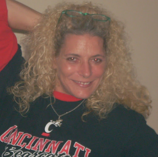 Kim Wolfe Photo 37