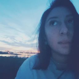 Silvia Quinones Photo 13