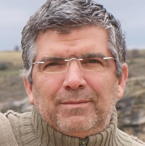 Carlos Galvan Photo 25