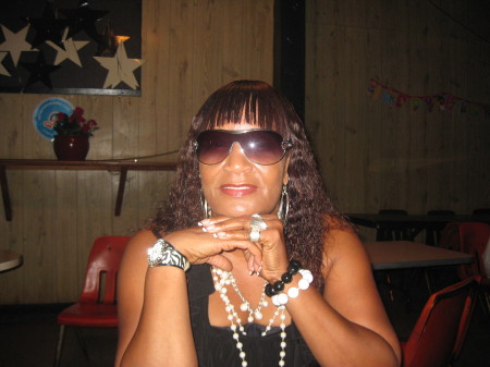 Agnes Hathaway Photo 2