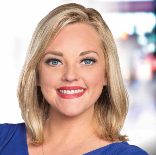 Lisa Meadows Photo 15