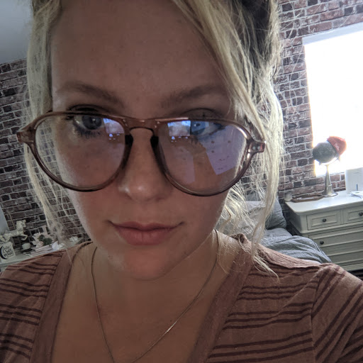 Julie Rosado Photo 7