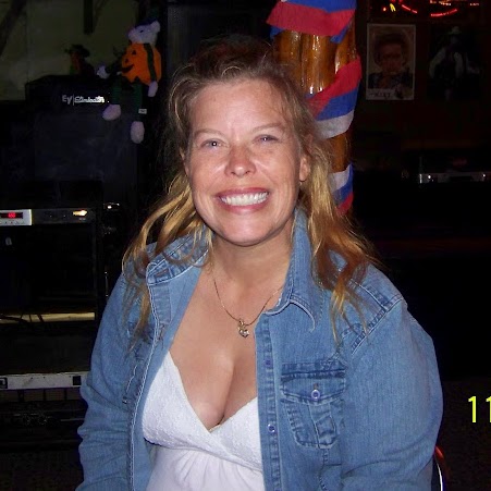 Connie Woods Photo 36
