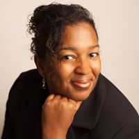 Claudia Richards Photo 12