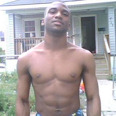 Derrick Hampton Photo 18