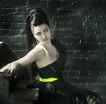Samantha Evans Photo 44