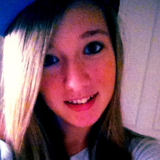 Samantha Sanders Photo 22