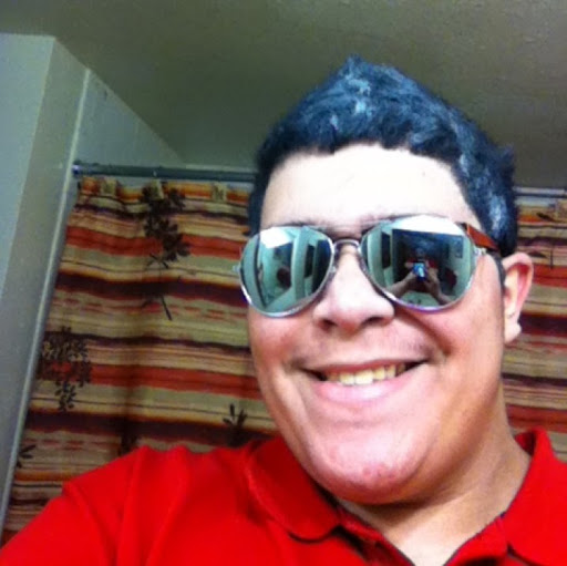 Emmanuel Rivera Photo 30