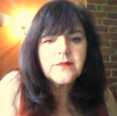 Annette Richards Photo 9