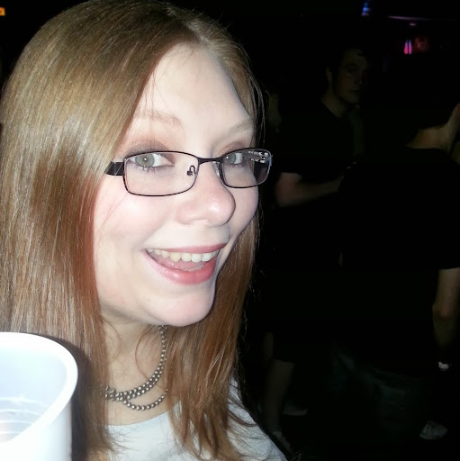 Sarah Carpenter Photo 37