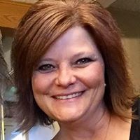 Shelly Elliott Photo 29