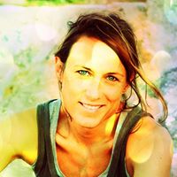 Julia Weiler Photo 12