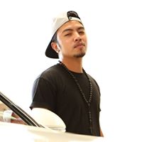 Robert Roldan Photo 9