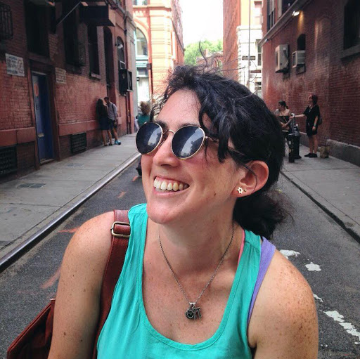 Sarah Simon Photo 25