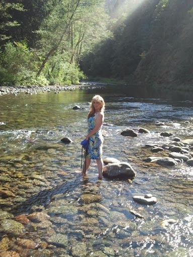 Angela Washburn Photo 1
