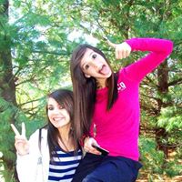 Lily Thompson Photo 10