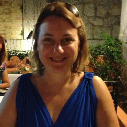 Anne Henry Photo 23