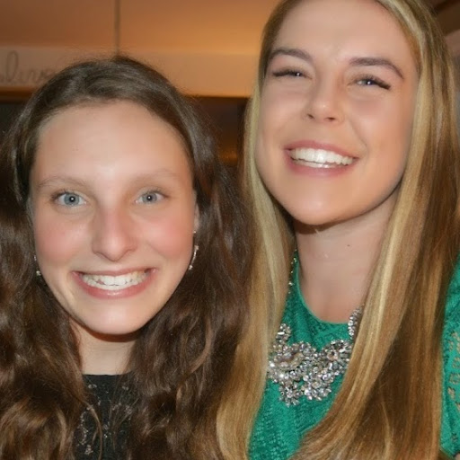 Sara Barker Photo 24