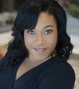 Stephanie White Photo 8