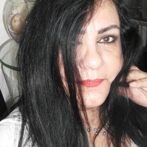 Renee Cardona Photo 6