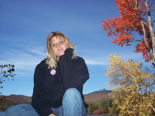 Lori Sutherland Photo 20