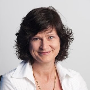 Janet Ward Photo 34