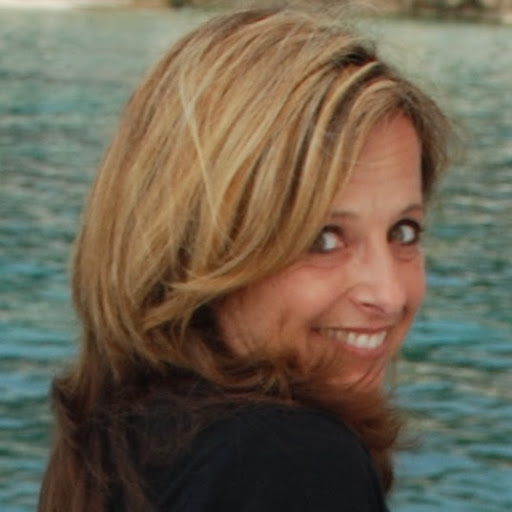 Elizabeth Winters Photo 18
