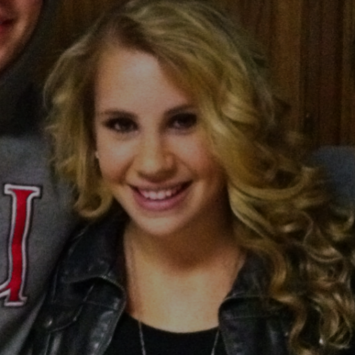 Molly Draper Photo 17