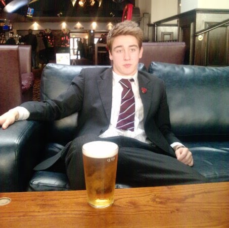 Simon Carter Photo 34