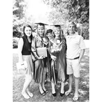 Olivia Ward Photo 15