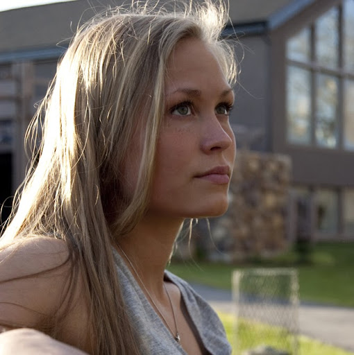 Julia Mulligan Photo 27