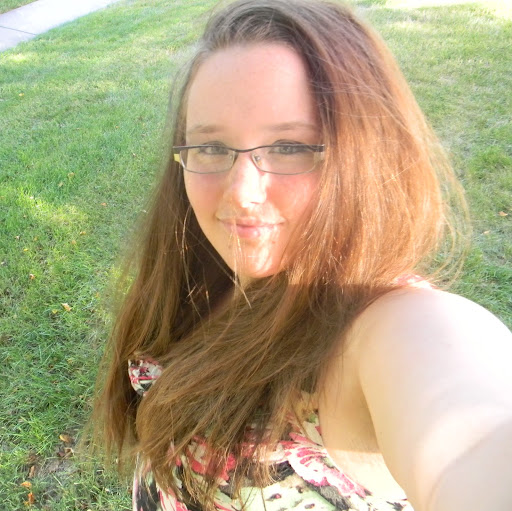 Emily Chenault Photo 4