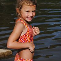 Stephanie Neely Photo 34