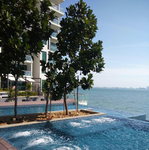 Janice Tung Photo 11