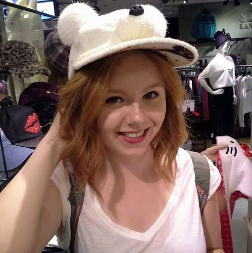 Hannah Snelling Photo 16