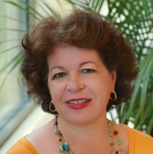 Suzanne Griffith Photo 13