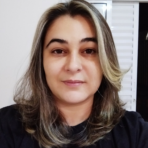 Adriana Araujo Photo 20