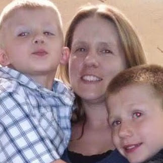 Michele Peterson Photo 31