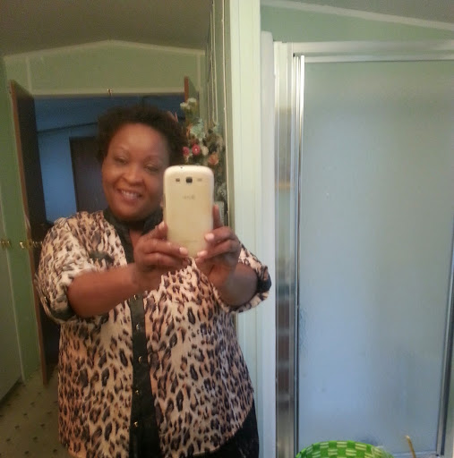 Denise Golden Photo 18