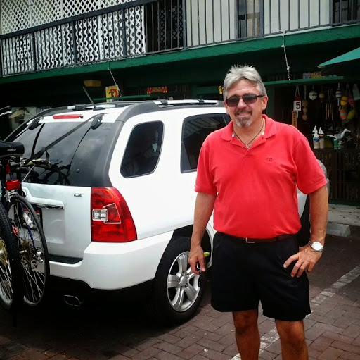 Victoria Hurst Photo 14