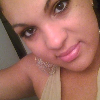 Candace Lewis Photo 32