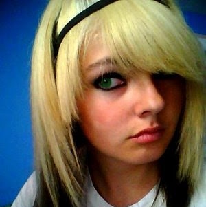 Janis Elliott Photo 21