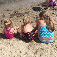 Beth Talbot Photo 27