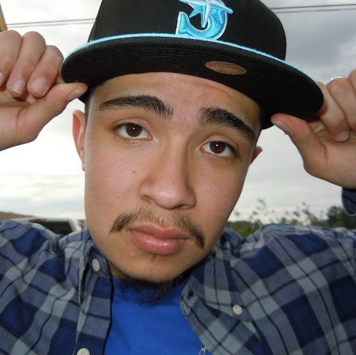 Adrian Lopez Photo 17