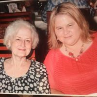 Julie Noblitt Photo 4