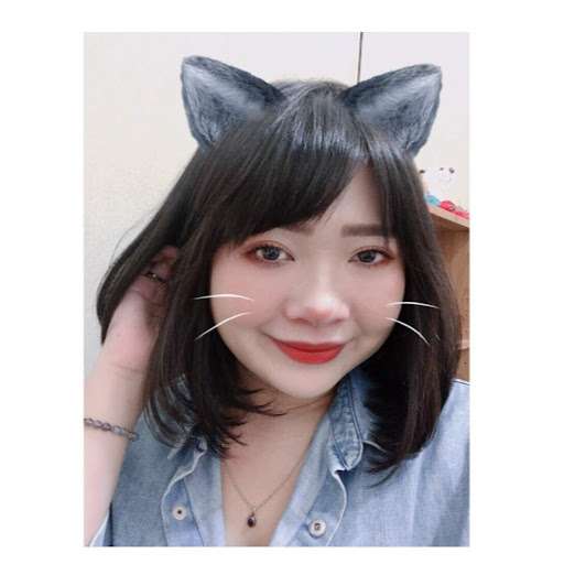 April Chu Photo 23