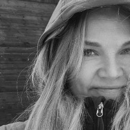 Paula Steele Photo 4